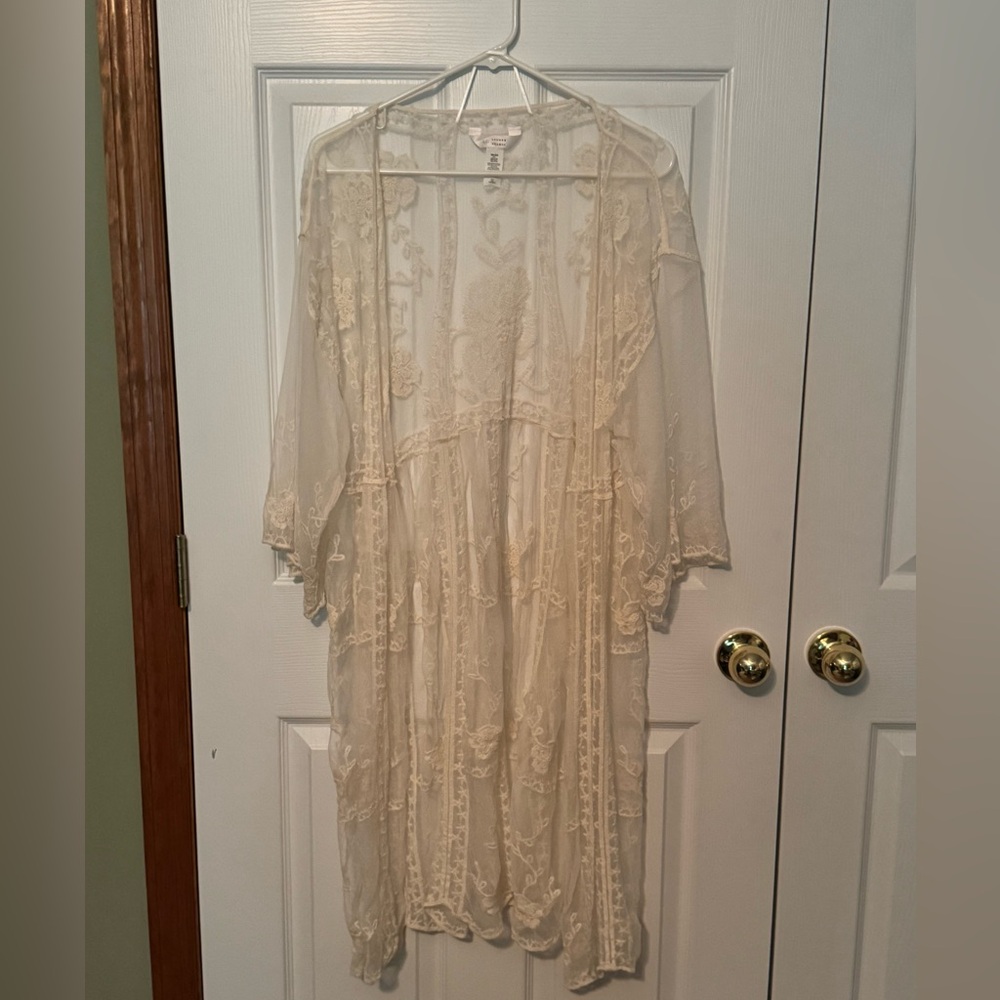 LC Lauren Conrad Cream Lace Overlay
